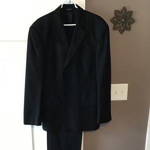 Men’s Black Suit 44R